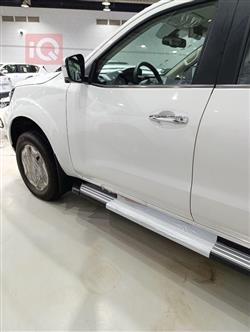 نيسان نافارا